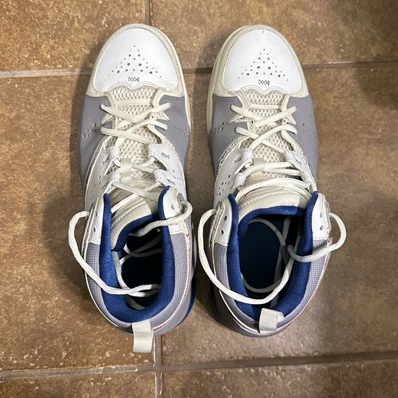 Nike Jordan Phase 23 Mens Basketball Shoes - Picture 2 of 11